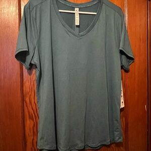 NWT RBX Teal V-Neck Women's Top